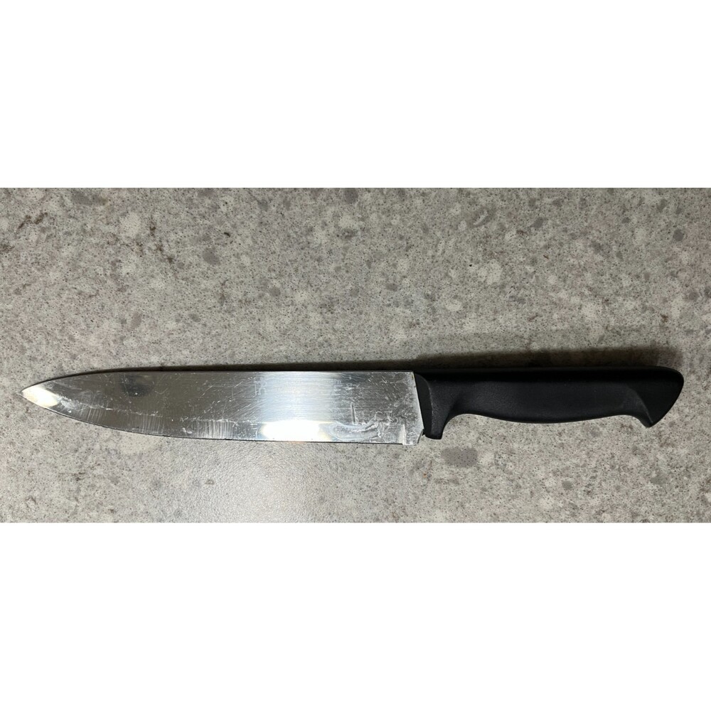 J.A. Henckels International Everedge Plus Chef's Knife 15521-200. 8" Blade